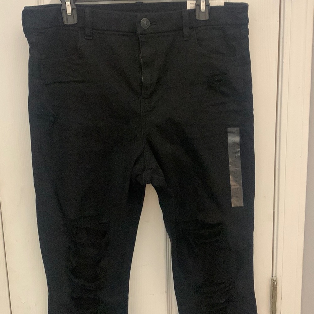 American Eagle Ripped Skinny Jeans